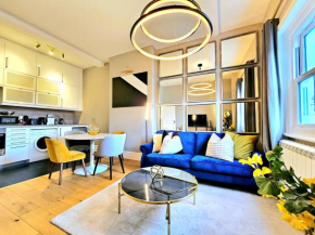Gorgeous Hyde Park Home with Elevator Access by Tube Metro Stations